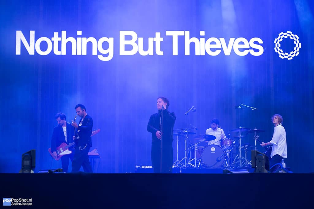 Nothing But Thieves