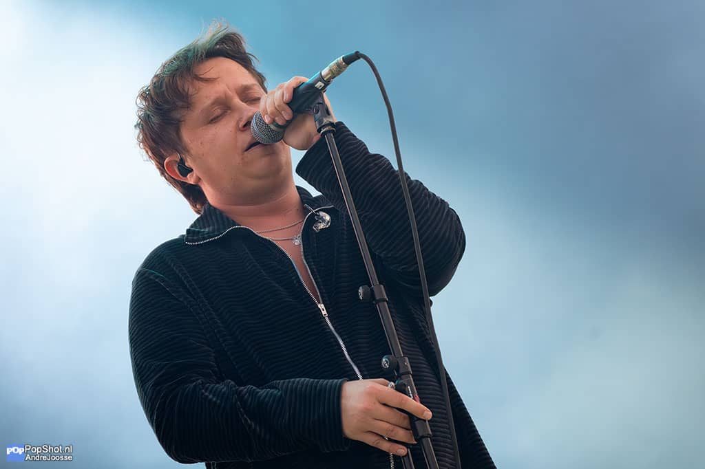Nothing But Thieves
