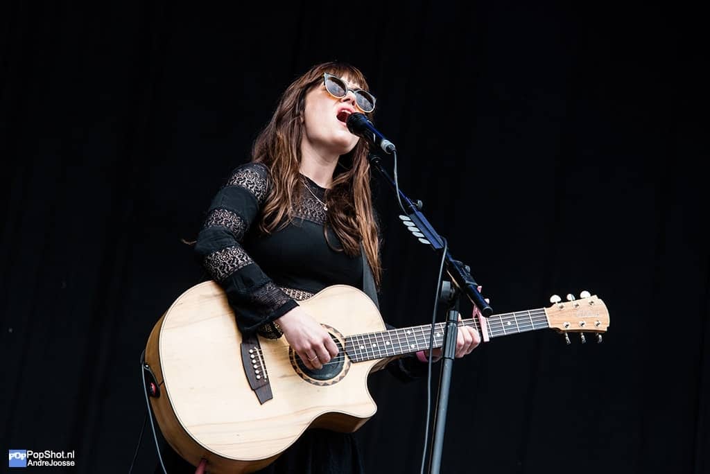 Angus & Julia Stone